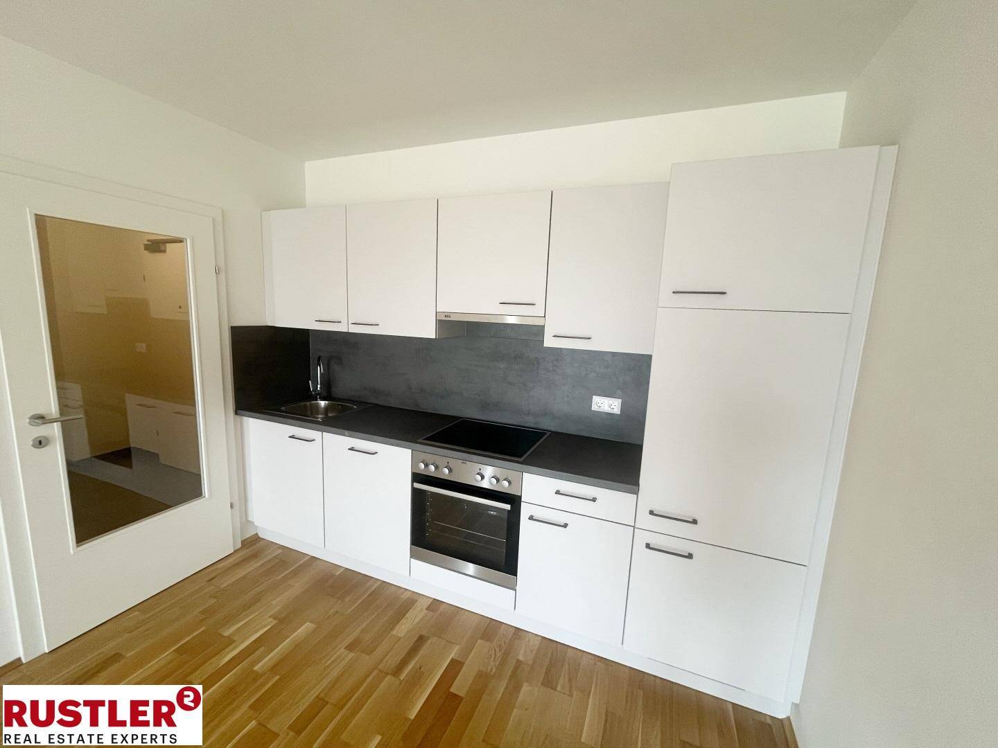 https://pictures.immobilienscout24.de/prod.www.immobilienscout24.at/pictureserver/loadPicture?q=70&id=012.0012000001E83gn-78a9d26e74304fb7bb5e31538584f0b1