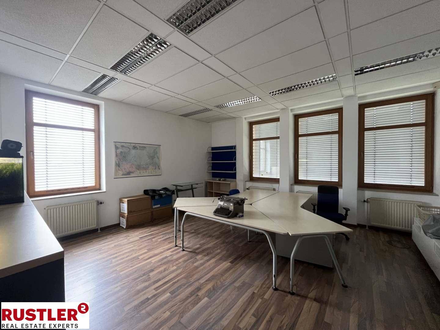 Büo 4 EG