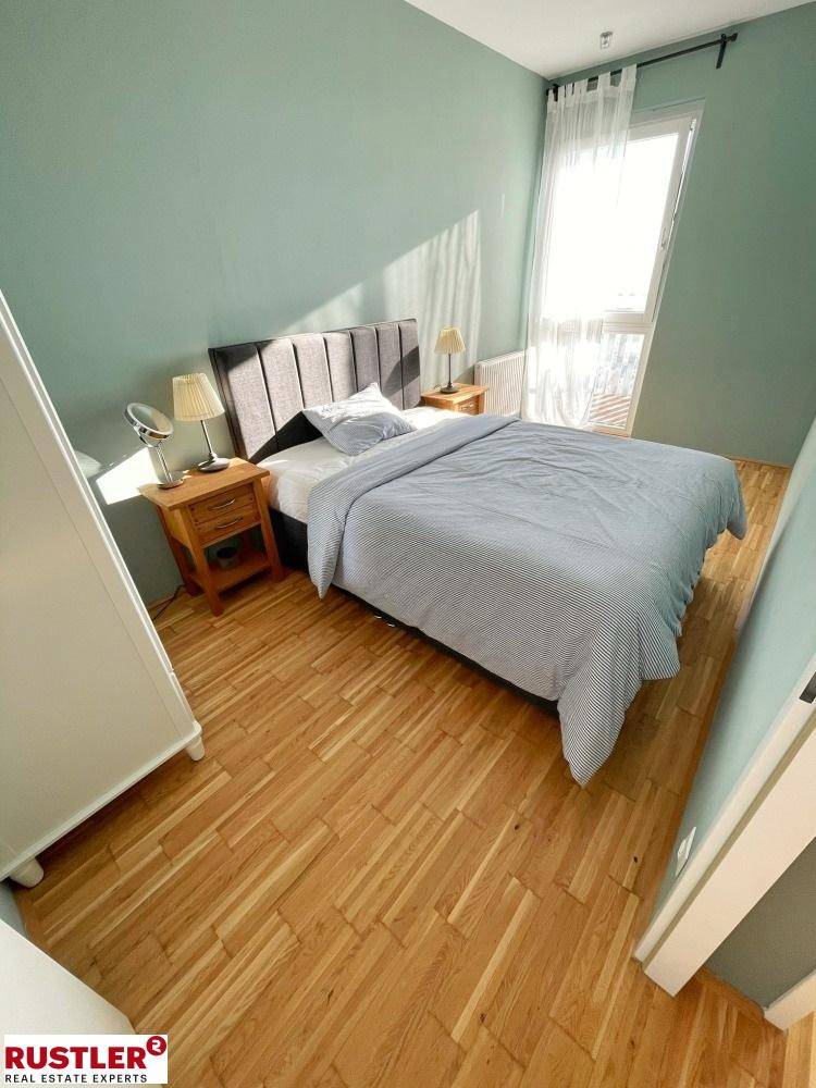 Schlafzimmer (2)