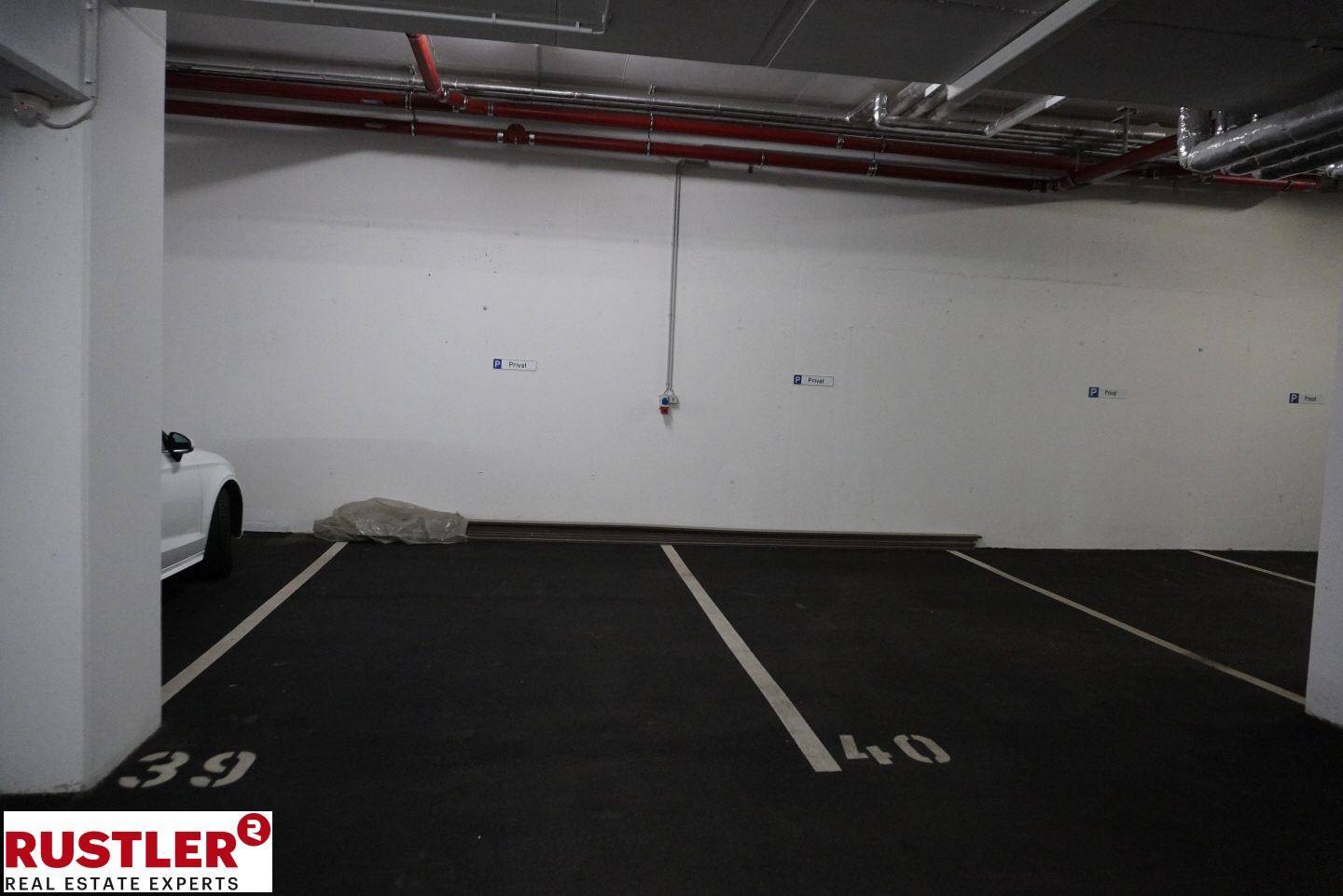 Tiefgaragenplätze 2