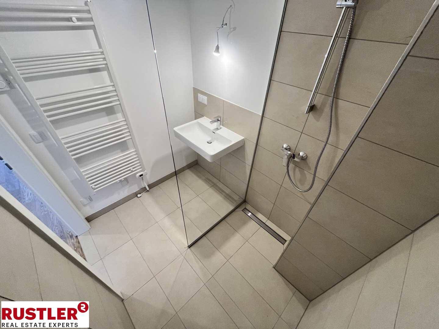 Badezimmer 1