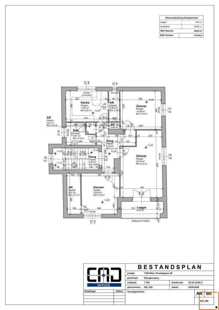 Grundriss des Obergeschosses mit Küche, Bad, WC, mehreren Zimmern und einer Loggia.