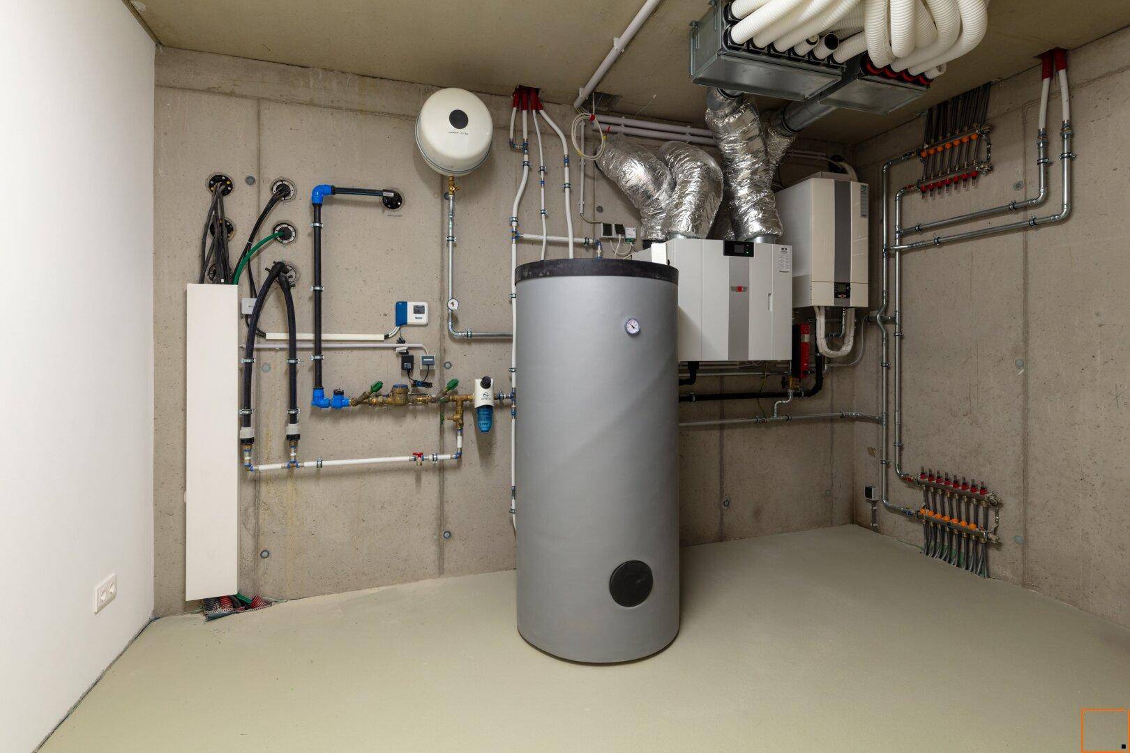 Technikraum_Luftwärmepumpe