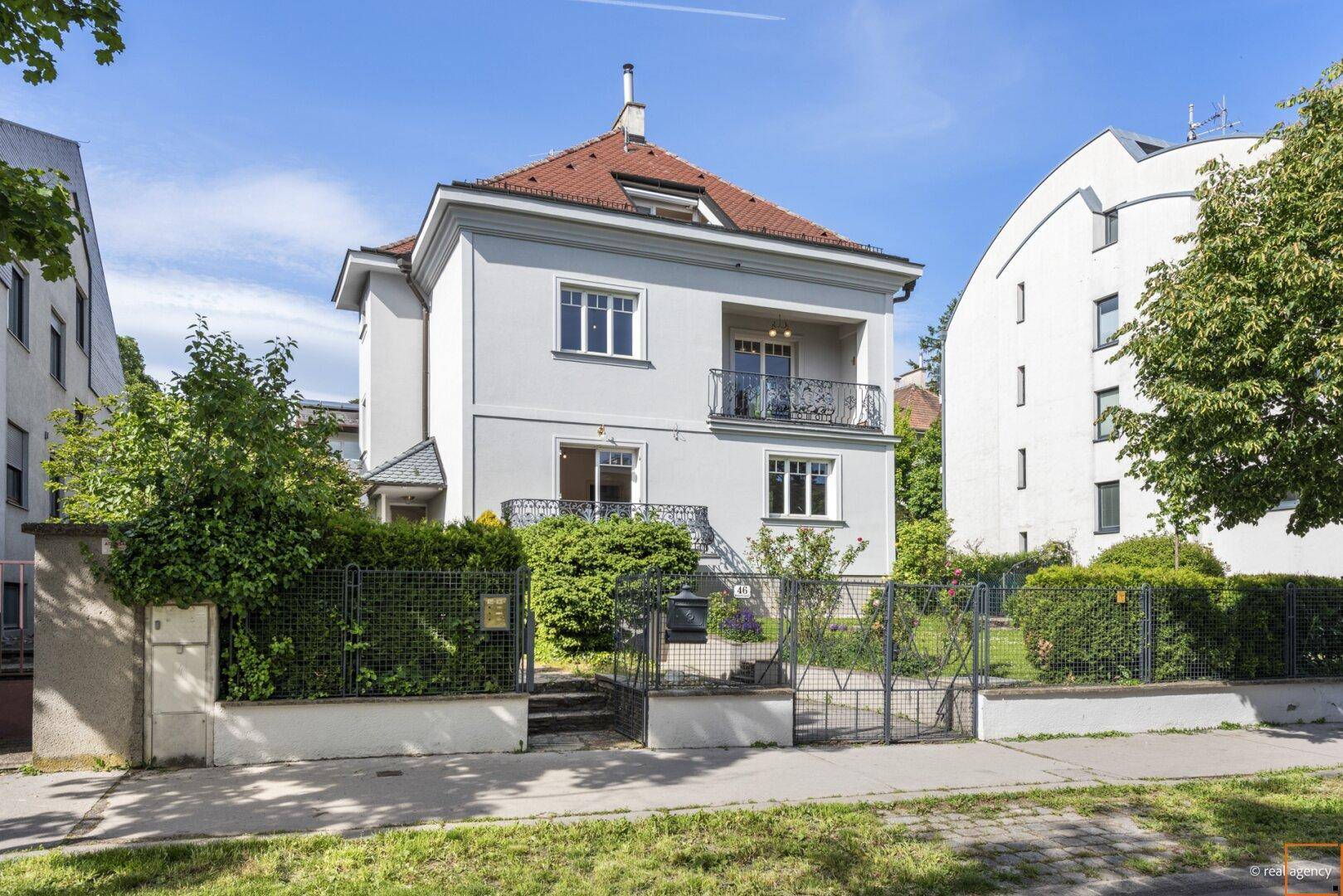 Charmante Familienvilla aus den 1930er Jahren in zentraler Döblinger Lage - Ansicht 3
