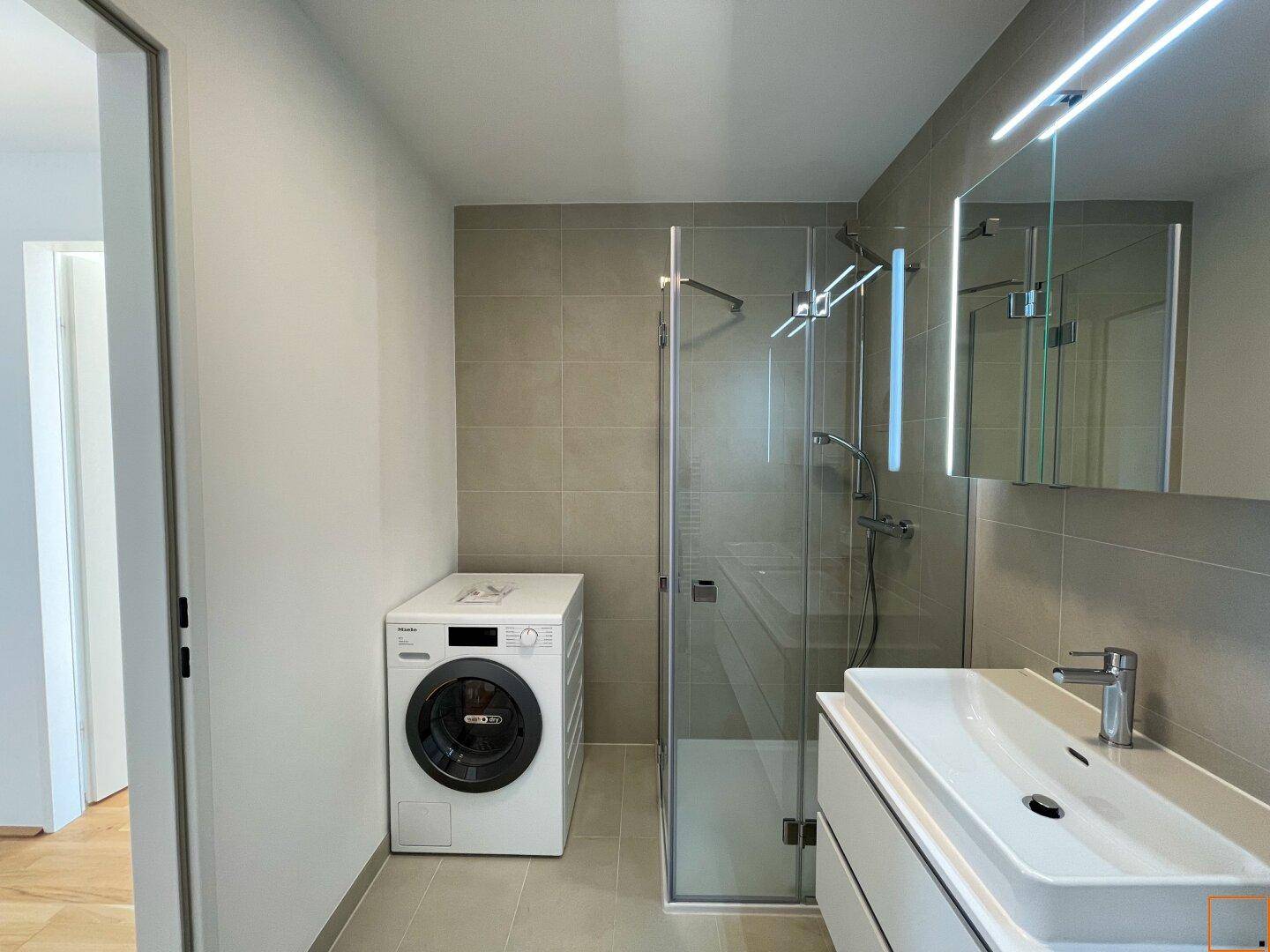 Das Badezimmer aus einer zweiten Perspektive