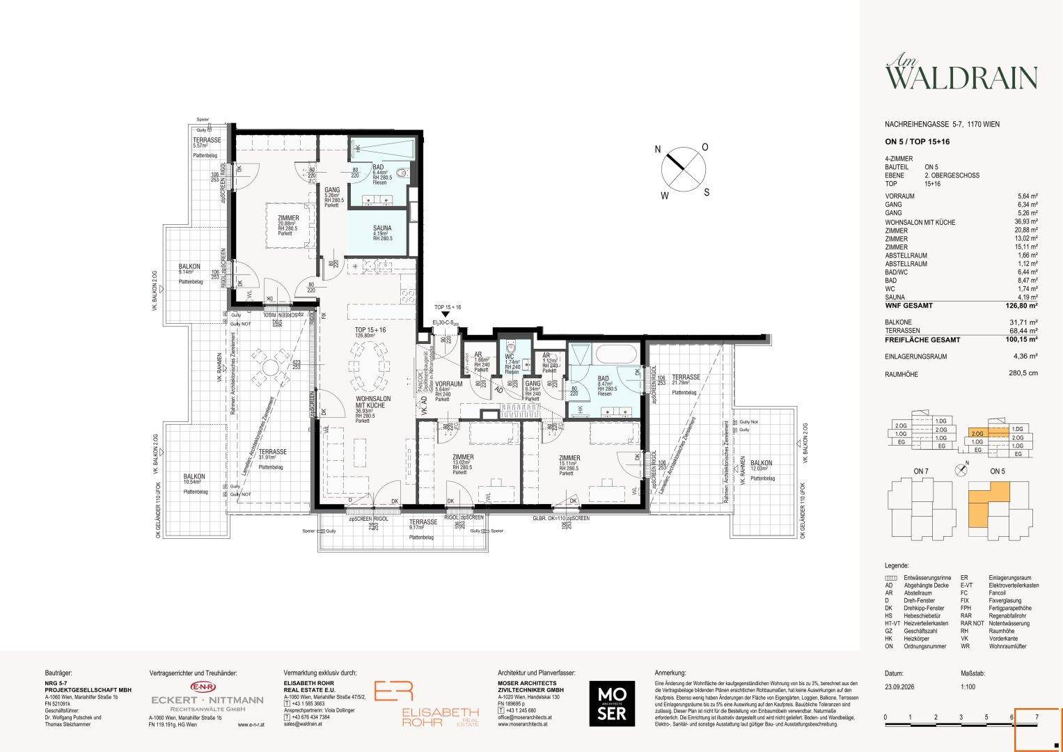 Detaillierter Grundriss einer Wohnung mit mehreren Zimmern, Terrasse und Balkon.