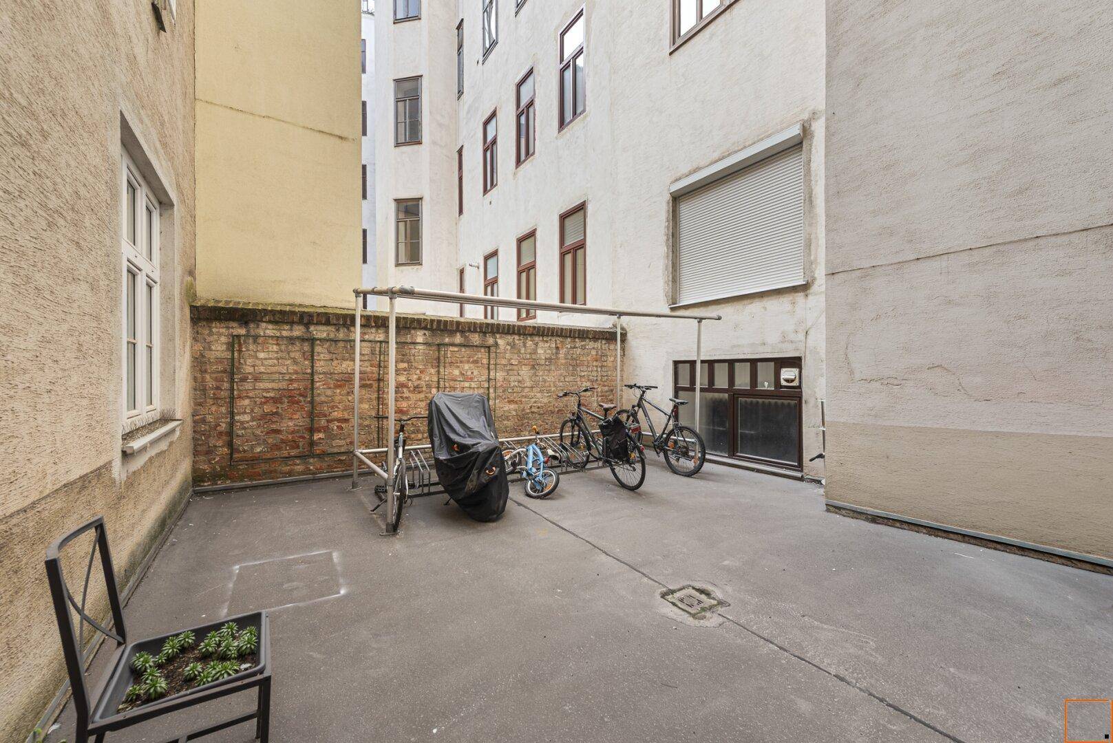 Der Fahrradabstellplatz