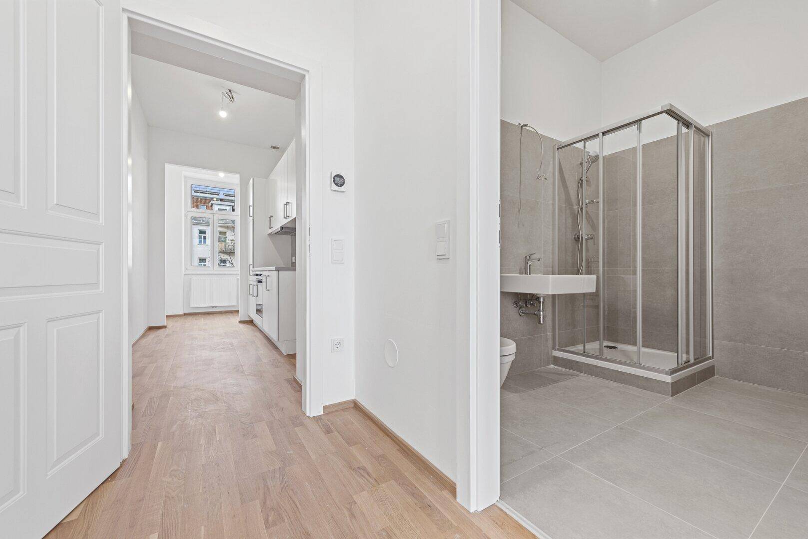 Moderne 1 Zimmer Eigentumswohnung mit Einbauküche - Mehr
