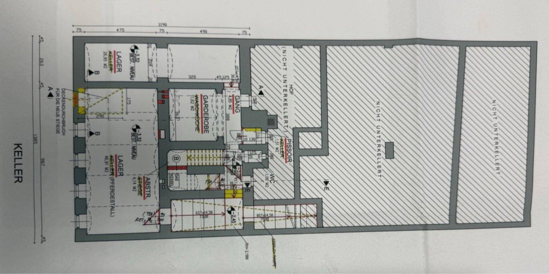 Grundriss des Kellergeschosses mit Lagerbereichen und nicht unterkellerten Zonen.
