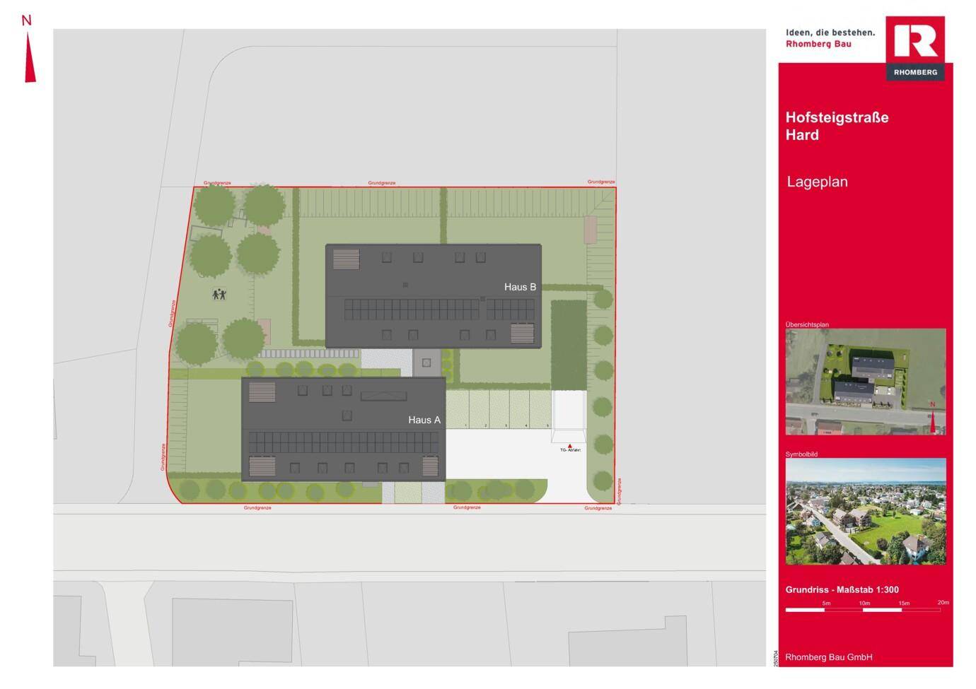 Lageplan des Grundstücks mit zwei geplanten Gebäuden, Grünflächen, Spielplatz und Parkplätzen.