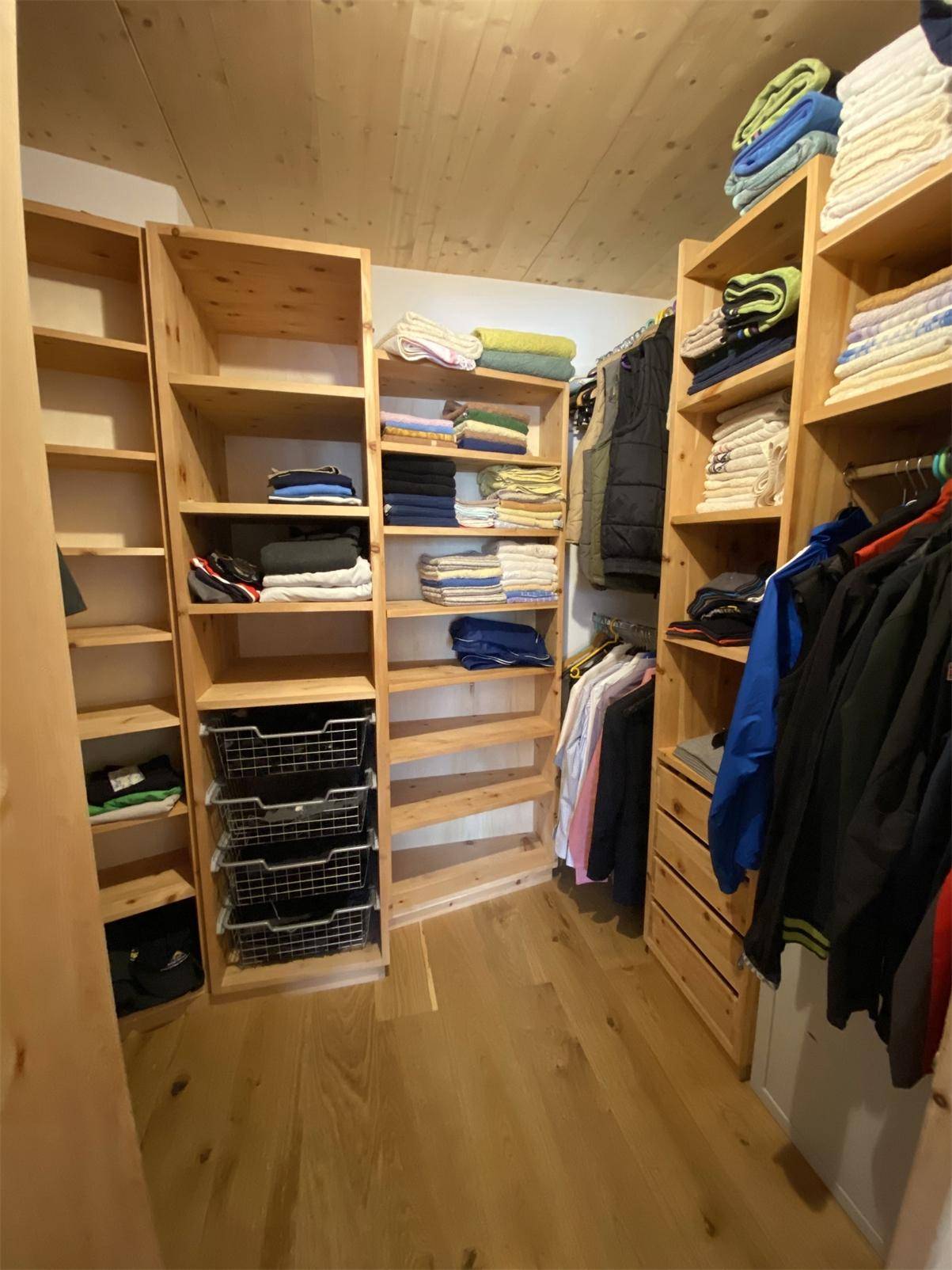 Einbauschrank