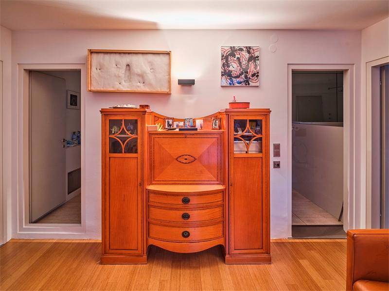 WHG 10-Mittelzimmer Blick WC u