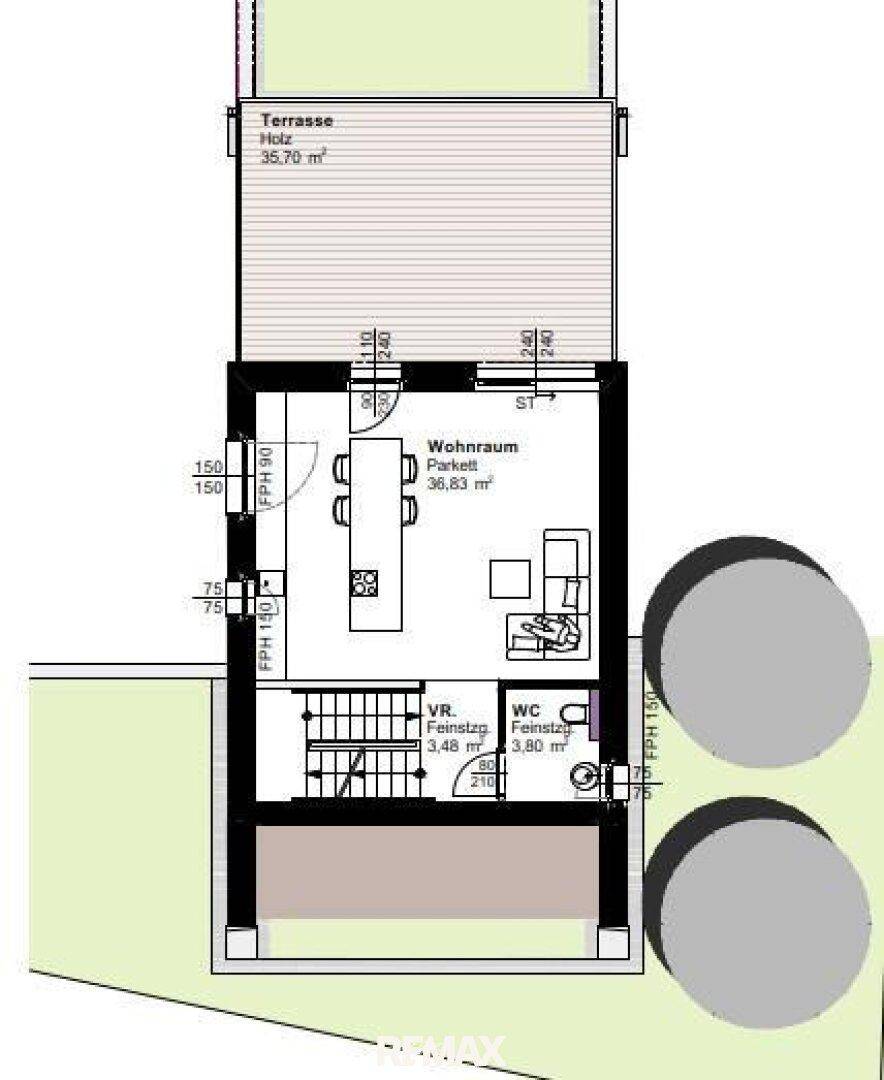 Grundriss des Wohnbereichs mit Parkettboden, separatem WC und großer Holzterrasse.