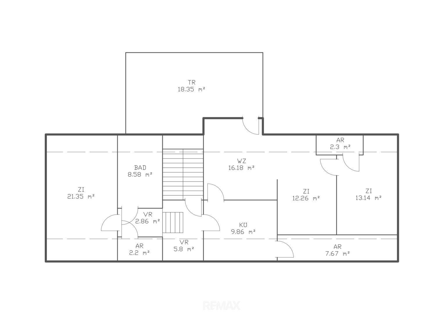 Grundrissplan mit mehreren Zimmern, Bad, Küche und einem großen Terrassenbereich.