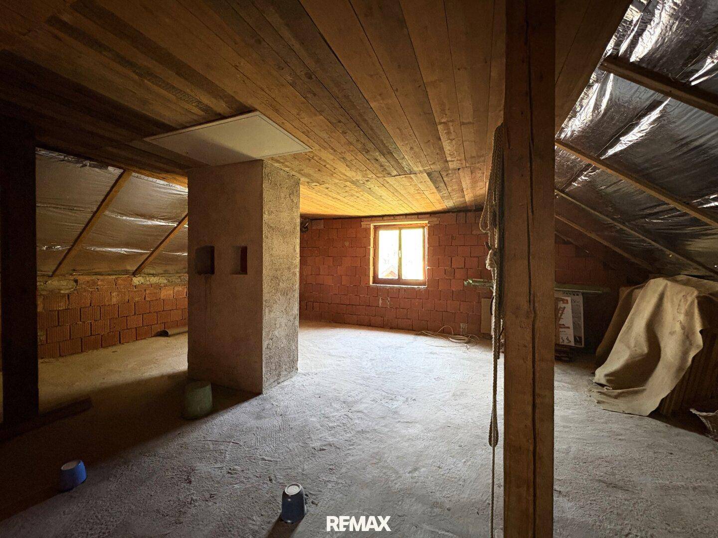 Unausgebautes Dachgeschoss