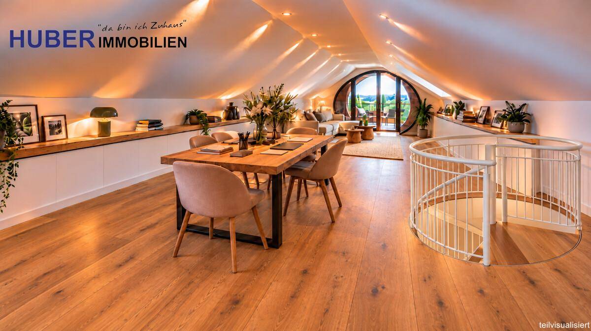 Offener Wohn- und Essbereich im Dachgeschoss mit Holzboden und Wendeltreppe, lichtdurchflutet.
