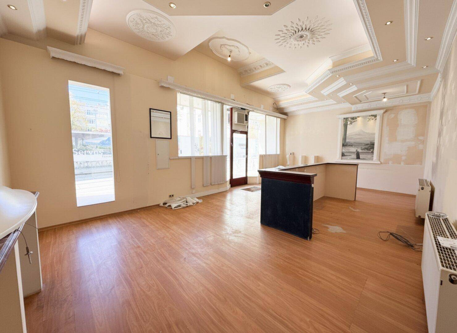 Ihr ERFOLG hat eine Adresse | ca. 240m² NFL | Gassenlokal | Große Fensterfront | Büro &amp; Lager | Nähe Mariahilfer Straße - Ansicht 2