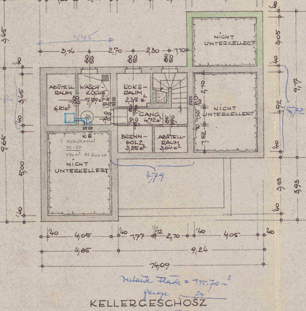 Grundriss des Kellergeschosses mit Abstellräumen und Heizkessel für die Haustechnik.