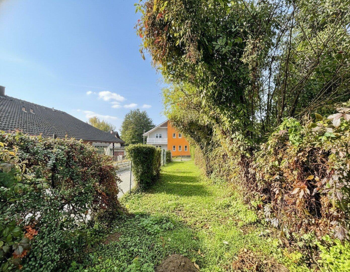 IHR BAUPLATZ IM GRÜNEN - ca. 861m² Grund - Teilaufgeschlossen - Südwestliche Ausrichtung - Beste Anbindung nach Wien - Mynd 3