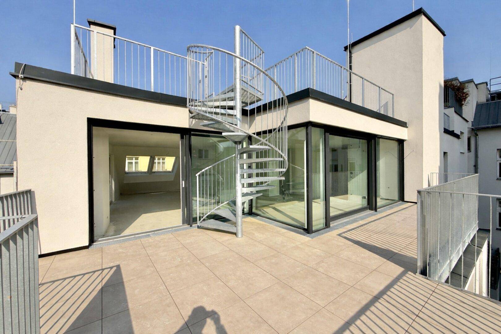 EXKLUSIVES PENTHOUSE | 360° Blick | 110 m² Dachterrasse | ca. 168m² gew. NFL | 3 Zimmer | Klimaanlage - Ansicht 5