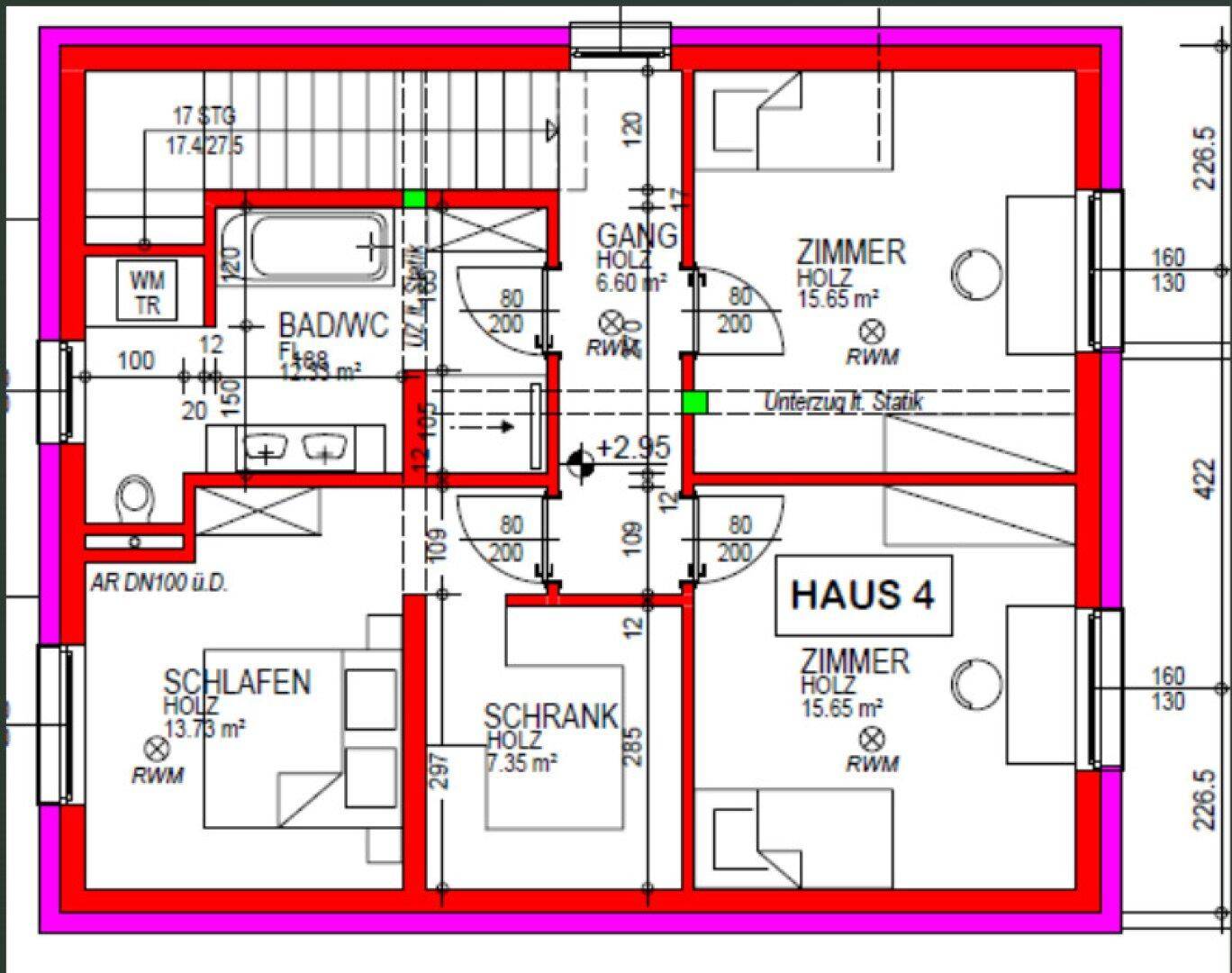 Grundriss des Obergeschosses mit drei Schlafzimmern, einem Badezimmer und Stauraum.