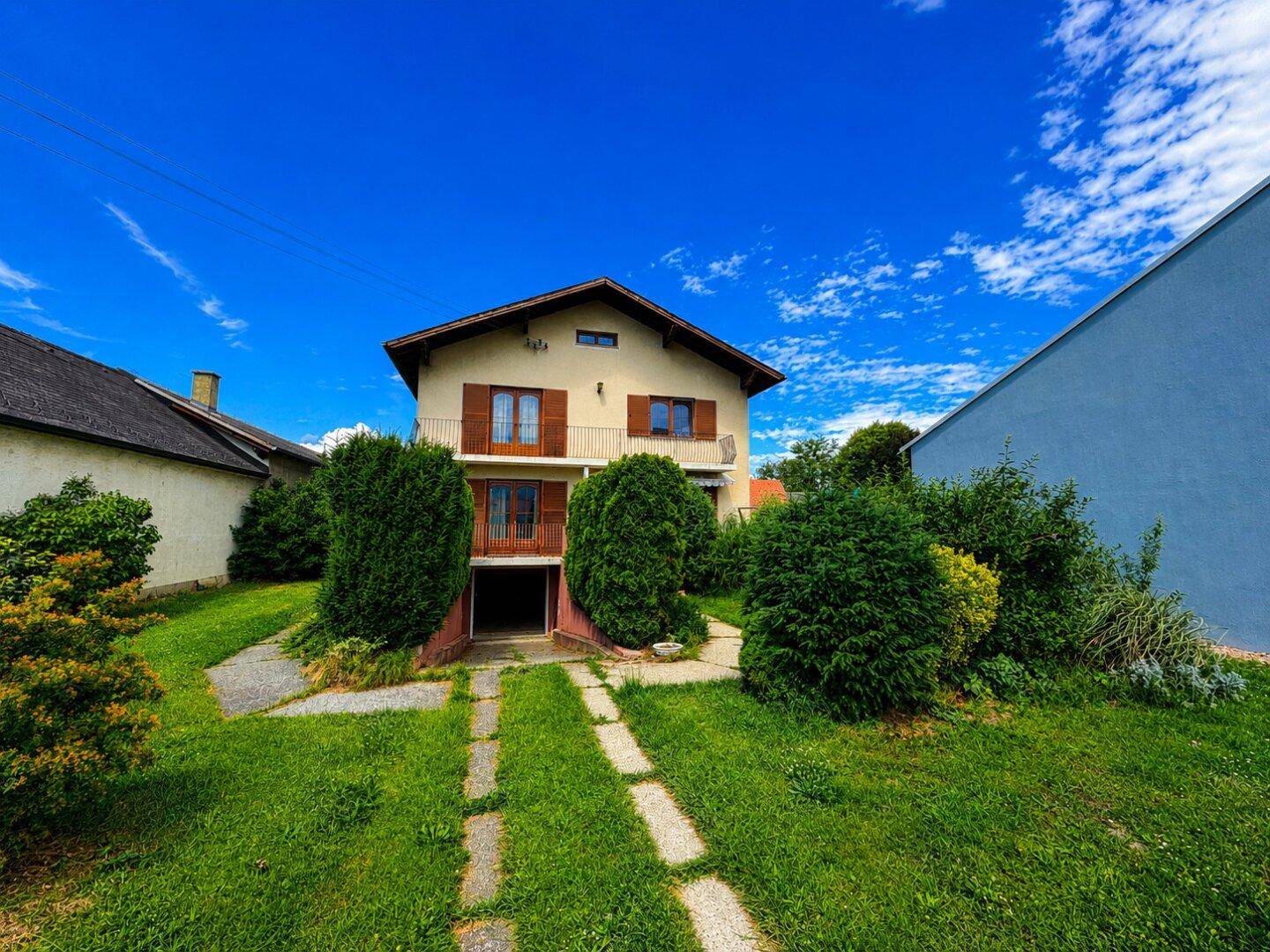 Casă, 280 m², teren 2300 m²