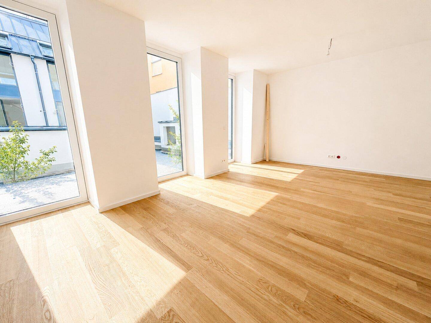 EXKLUSIVES HOF-APARTMENT | 2 Zimmer | ca. 69 m² gew. NFL | Terrasse | Eigengarten | KLIMA | Neubau | Erstbezug - Ansicht 5