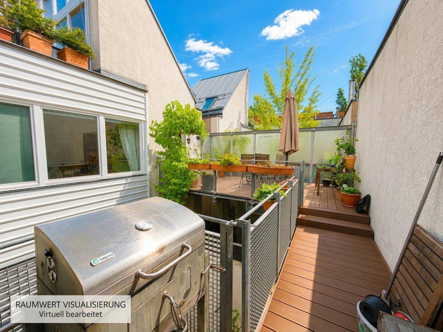 Gemütliche Terrasse mit Grillbereich, Holzdeck und Sitzgelegenheiten für entspannte Stunden im Freien.
