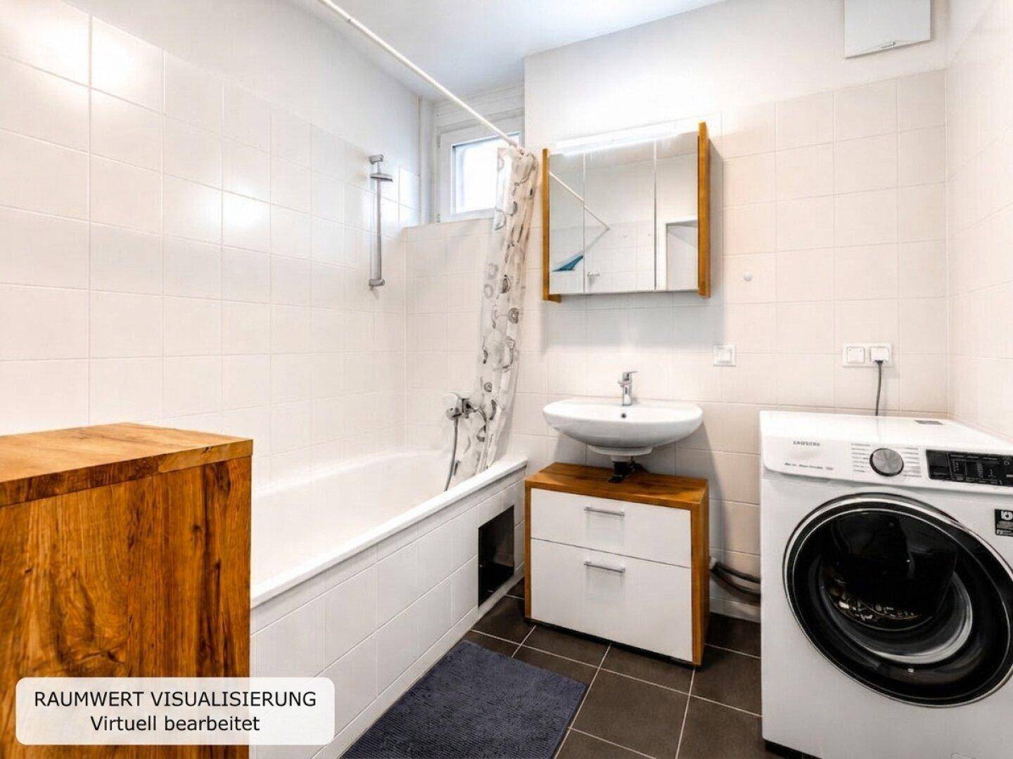 Badezimmer mit Badewanne, Waschbecken, Spiegelschrank und Waschmaschine.