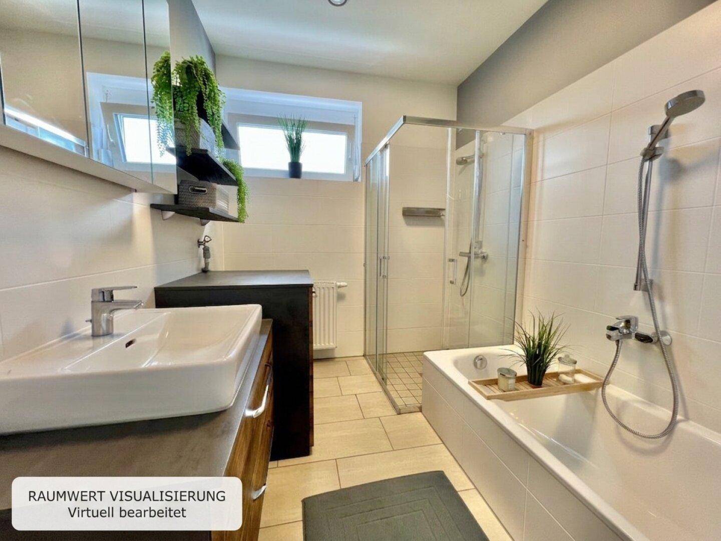 Modernes Badezimmer mit Badewanne, Glasduschkabine, stilvollem Waschbecken und Fenster für Tageslicht.