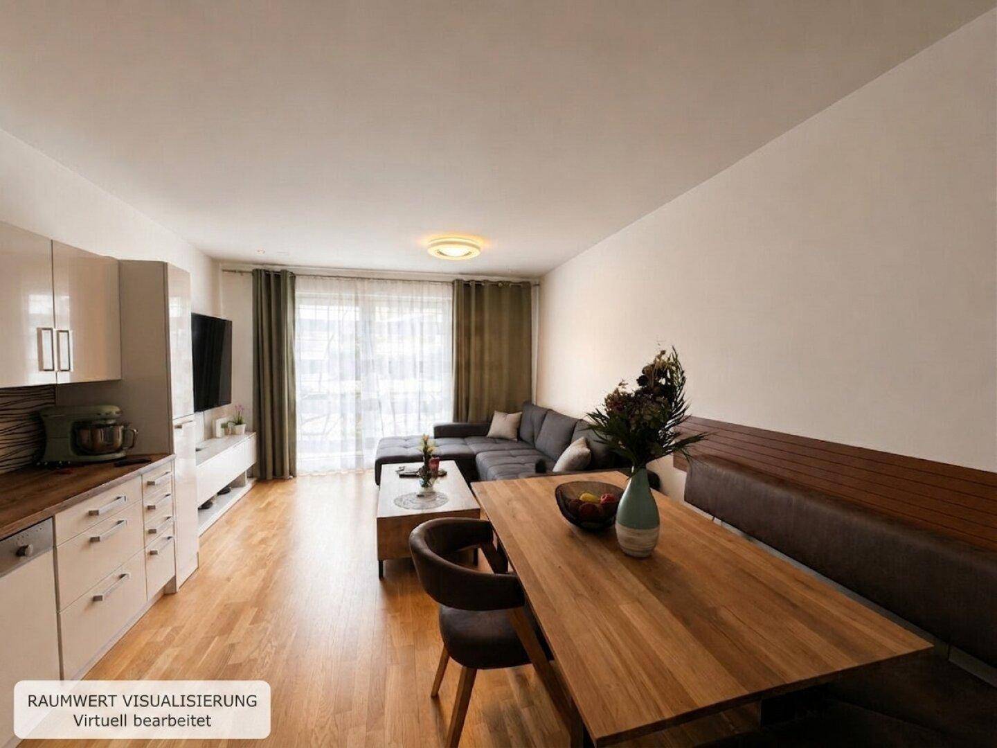 Offener Wohn- und Essbereich mit Holztisch, bequemer Sitzbank und Sofa, perfekt für gesellige Stunden.