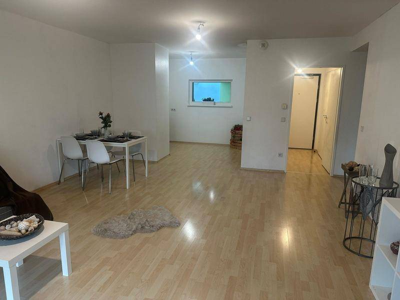 3 Zimmer mit Loggia - Ansicht 3