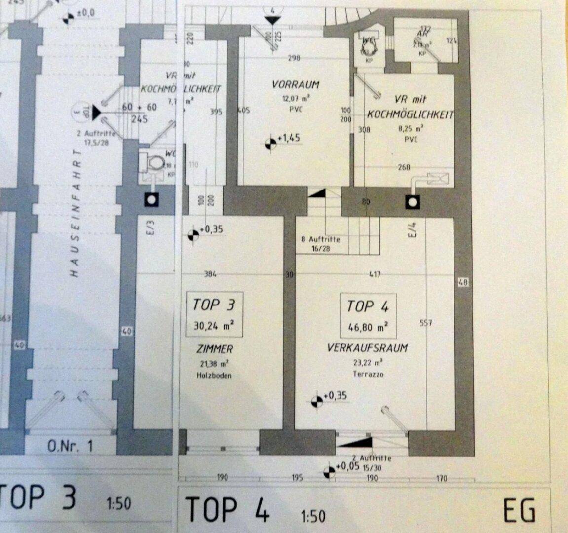 Detaillierter Grundriss für zwei Gewerbeeinheiten, Top 3 und Top 4, mit Kochmöglichkeiten.