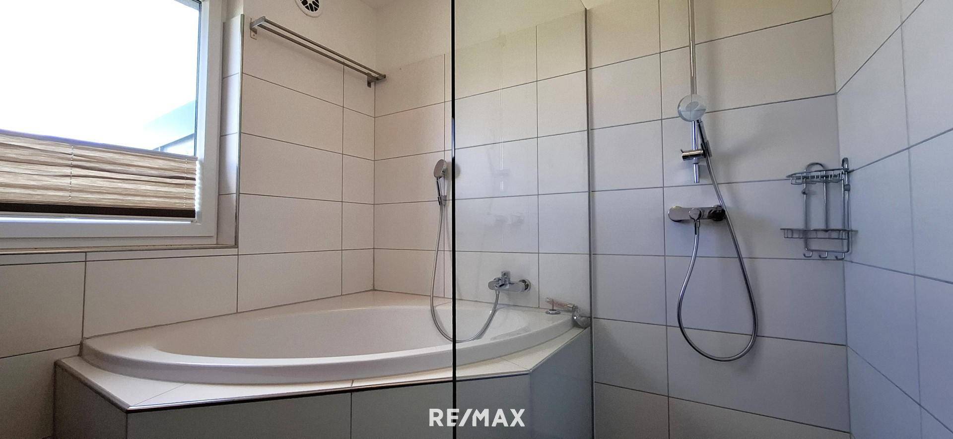 Badezimmer EG