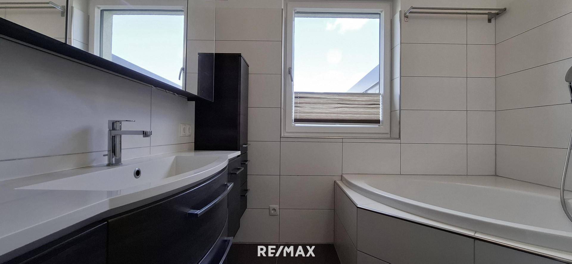 Badezimmer EG