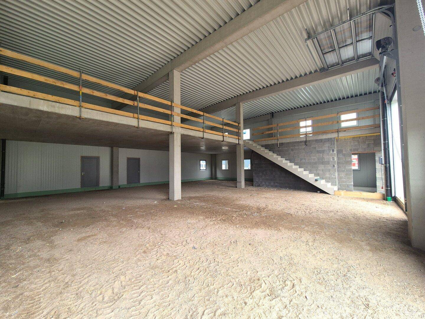 Halle im Bau
