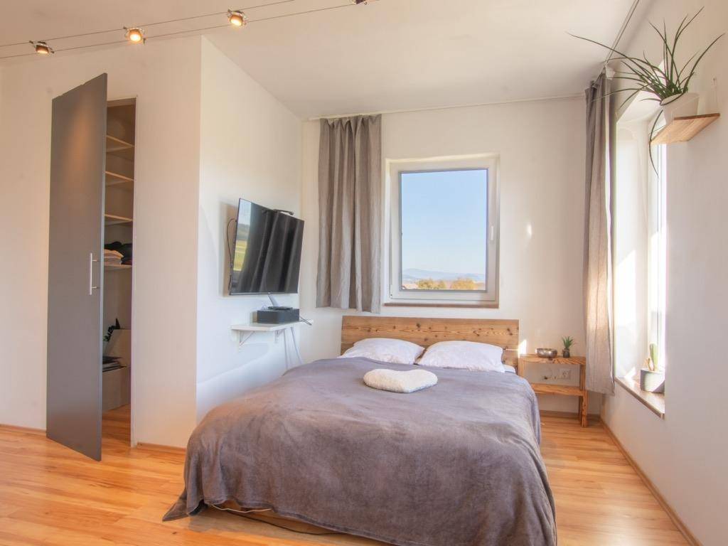 Zimmer 1 OG