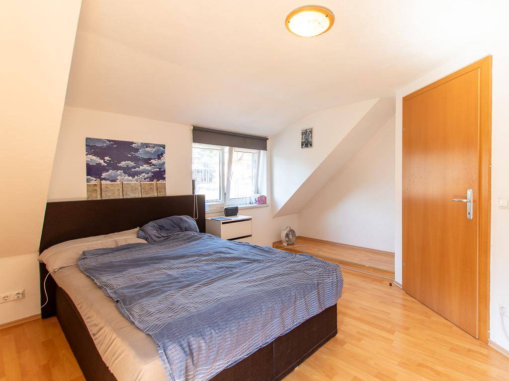 Schlafzimmer W2