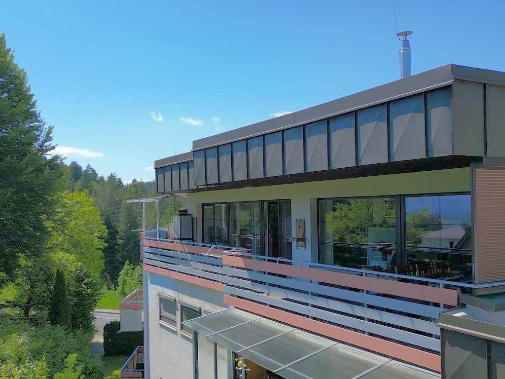 Velden: Penthouse mit Ruhe und Aussicht nahe Saissersee - Mehr