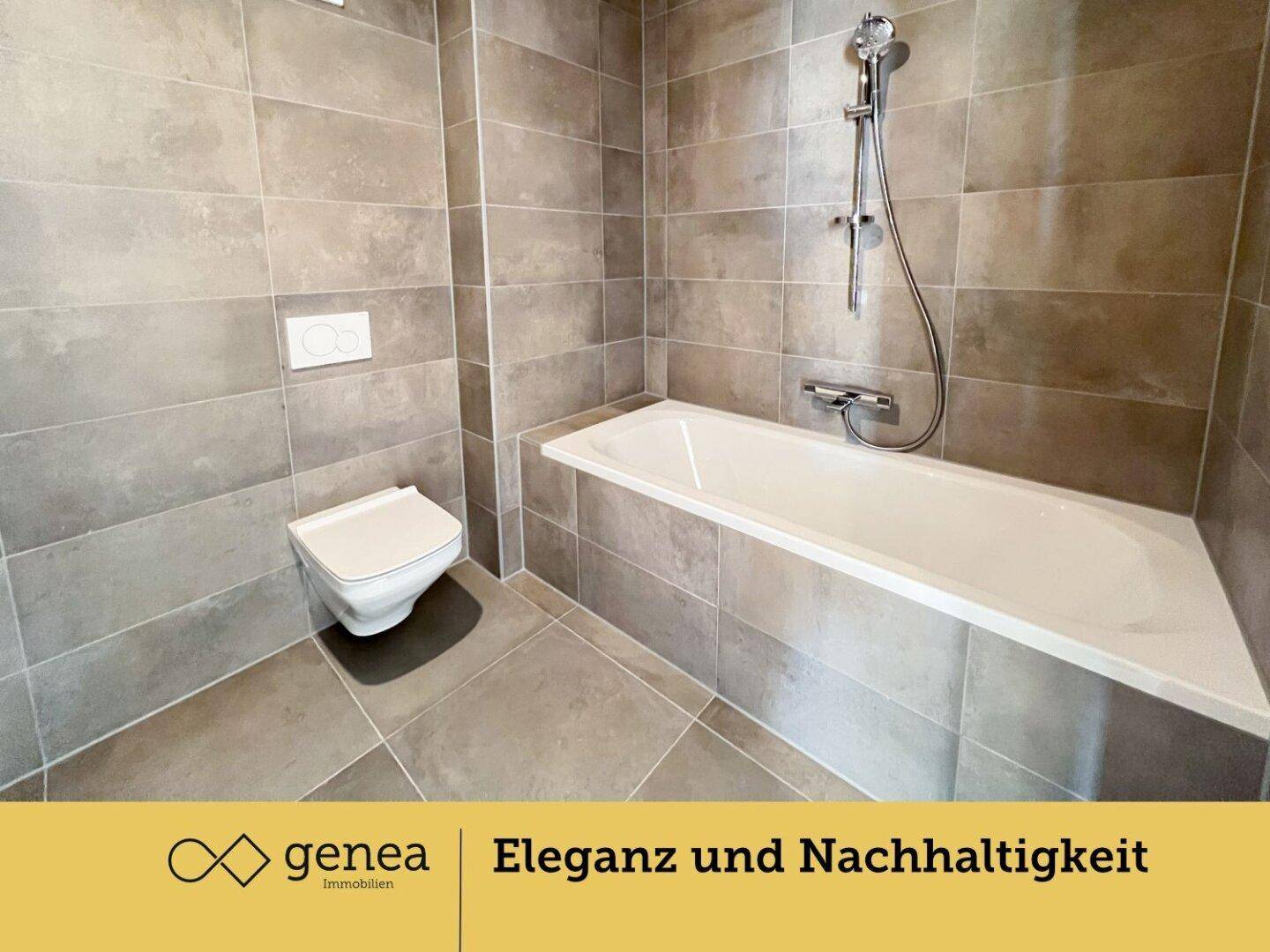 Funktionales Badezimmer mit Badewanne und wandmontierter Toilette, in neutralen Farben gehalten.