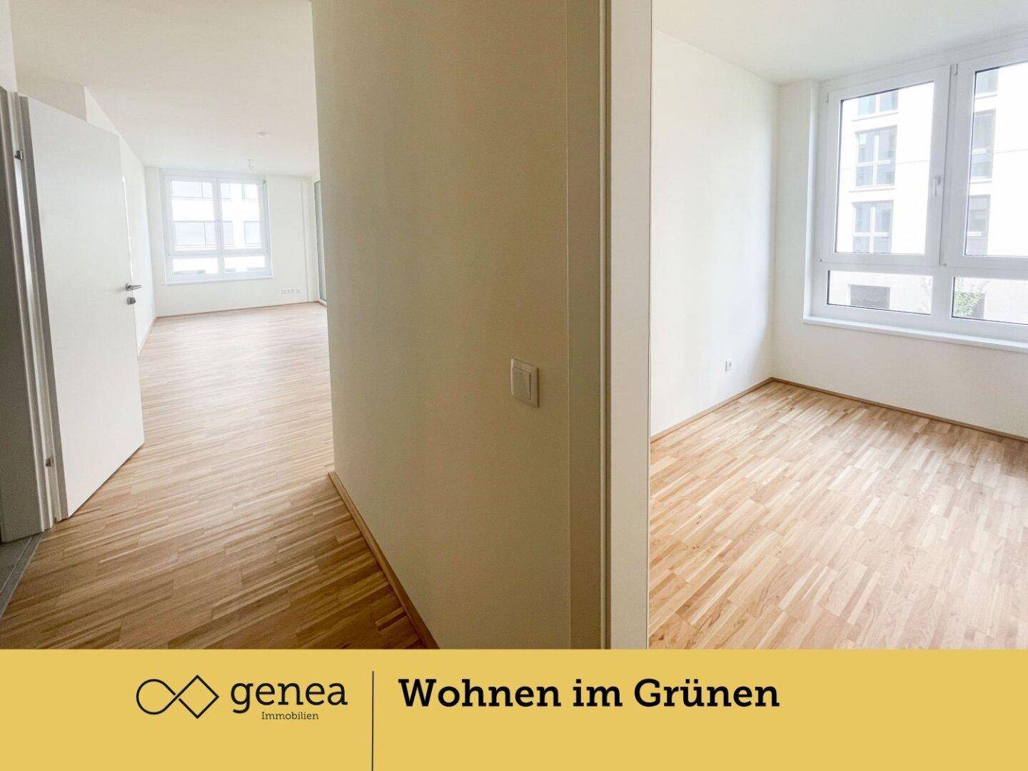 Blick aus dem Flur in zwei helle Zimmer mit Parkettboden und großen Fenstern.