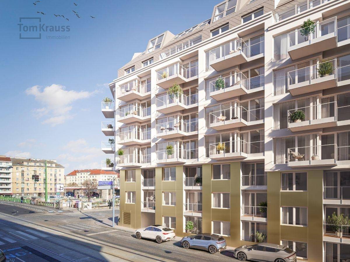 Moderne Gebäudefassade mit zahlreichen Balkonen und großen Fenstern an einer Stadtstraße.
