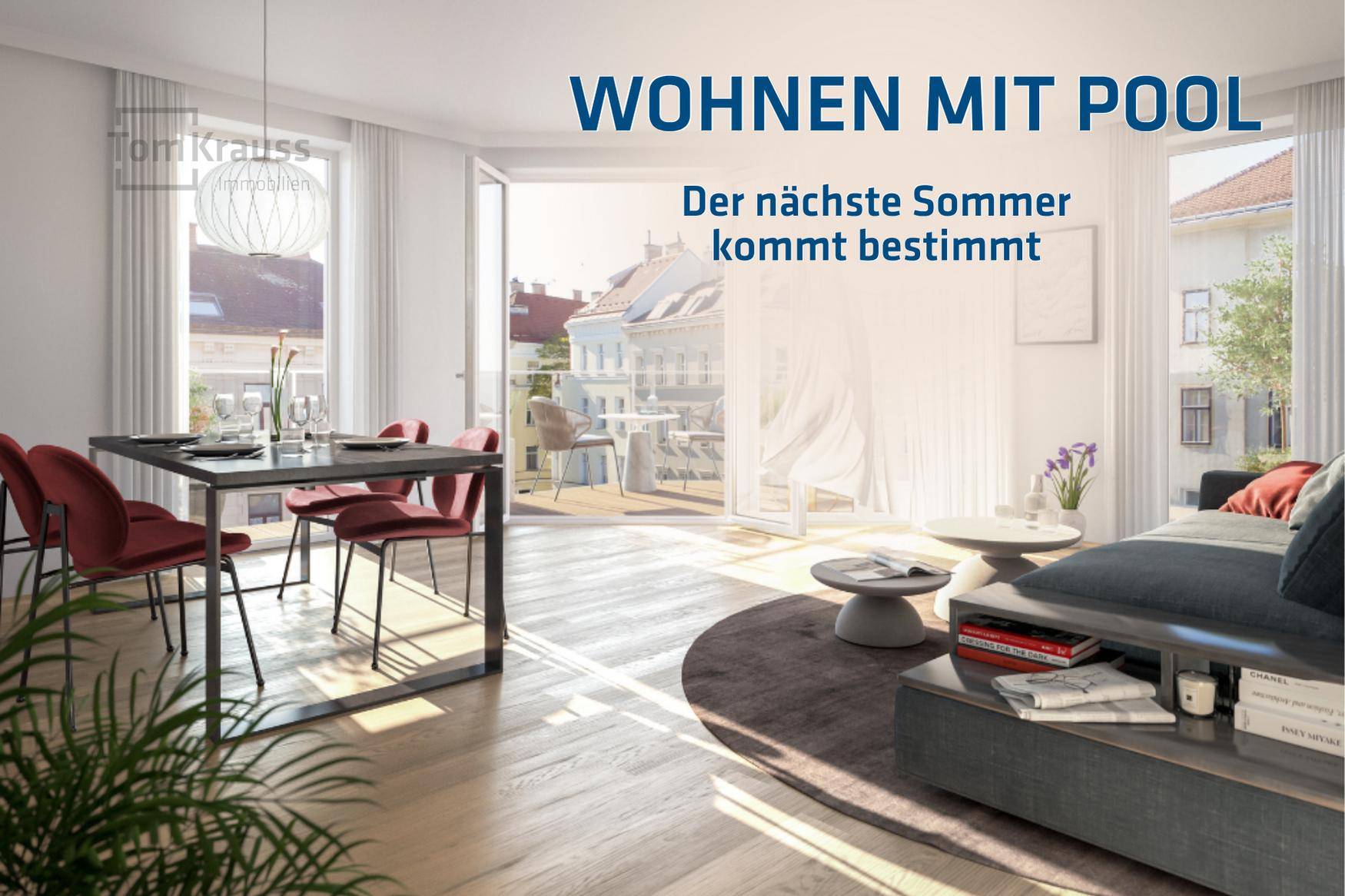 Moderner Wohn- und Essbereich mit Holzboden, Zugang zum Balkon und viel Tageslicht.