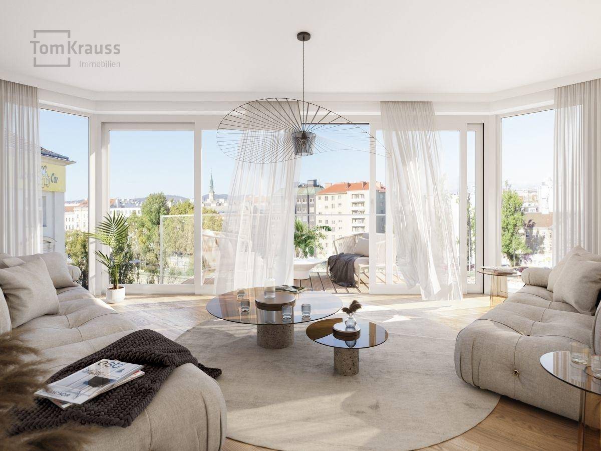 Helles, modernes Wohnzimmer mit großen Fenstern, die einen weiten Blick über die Stadt bieten.