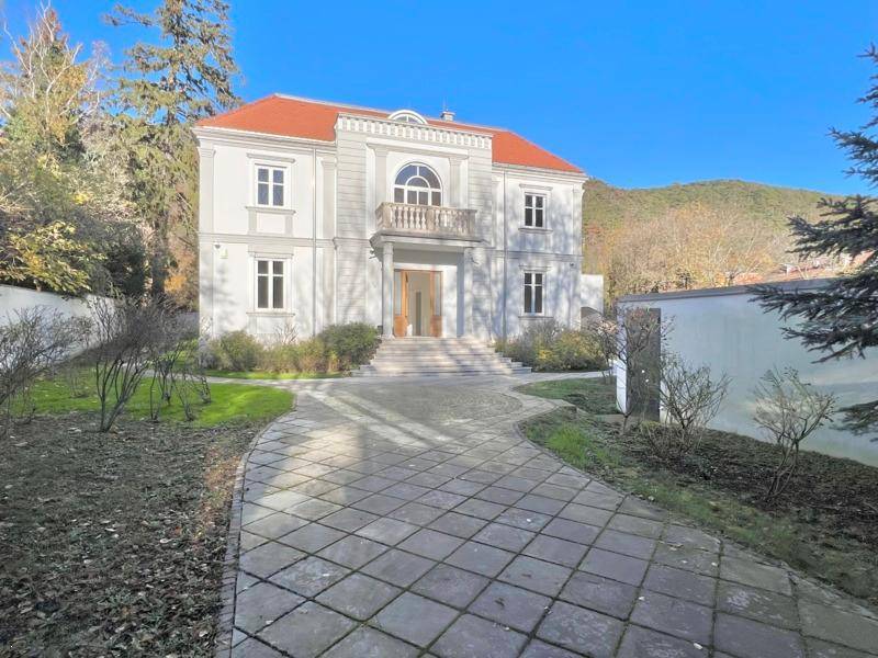 PRESTIGE VILLA MIT POOL LUXUS PUR & VINTAGE GARTENPAVILLON MIT BLICK AUF RUINE