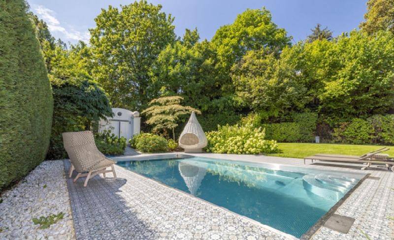 PRESTIGE VILLA MIT POOL & GARTEN MIT PRIVATZUGANG ZUM KURPARK