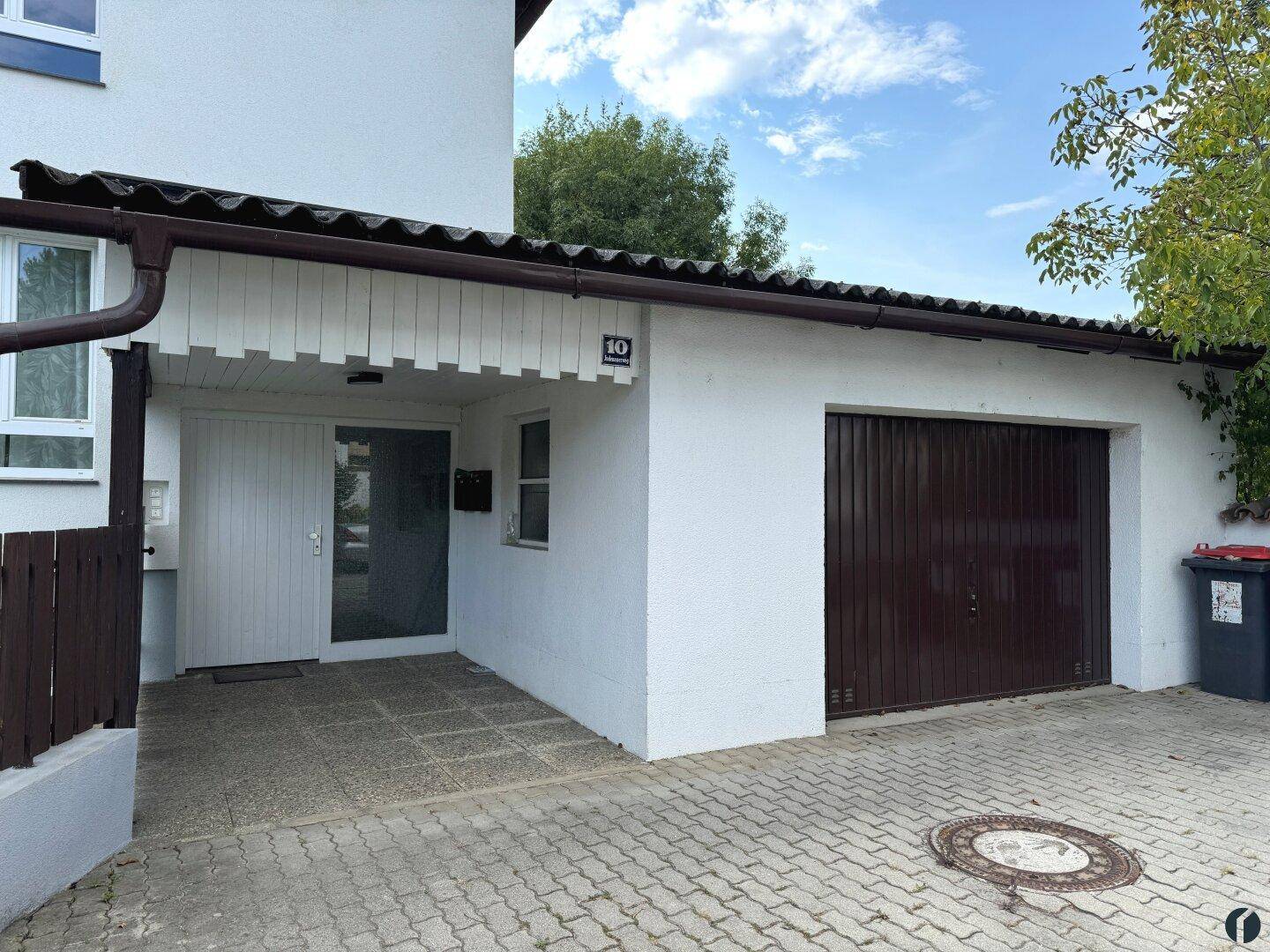 Eingangsbereich/Garage