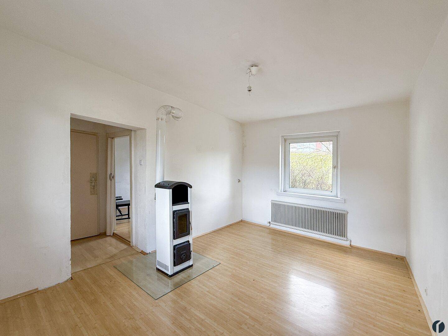 Charmantes Haus mit tollem Grundstück in Grün-Ruhelage - Widok 4