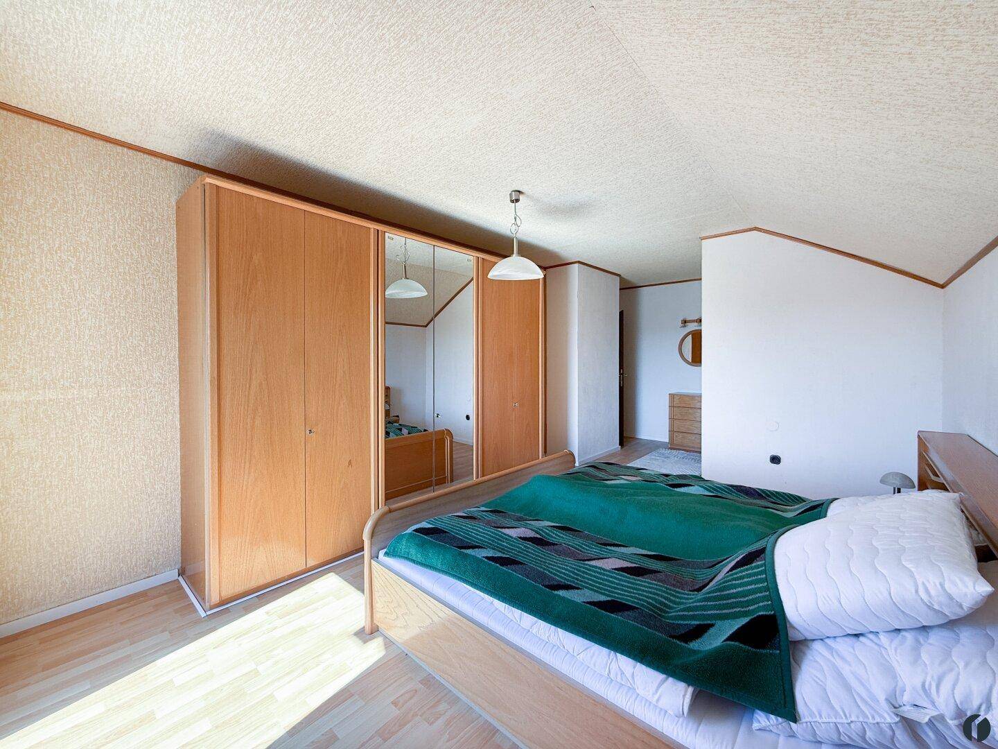 Schlafzimmer 2