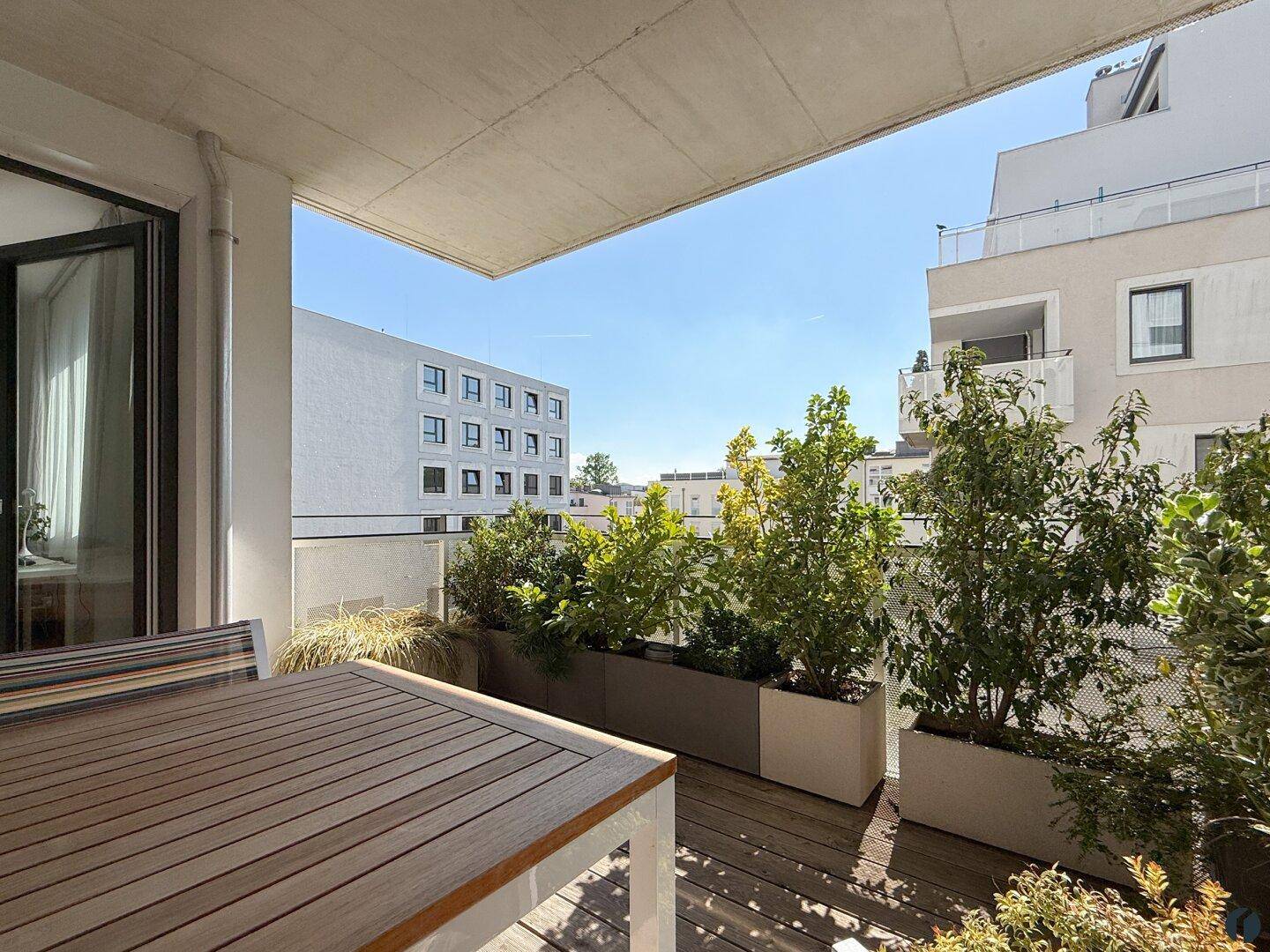 Überdachter Balkon